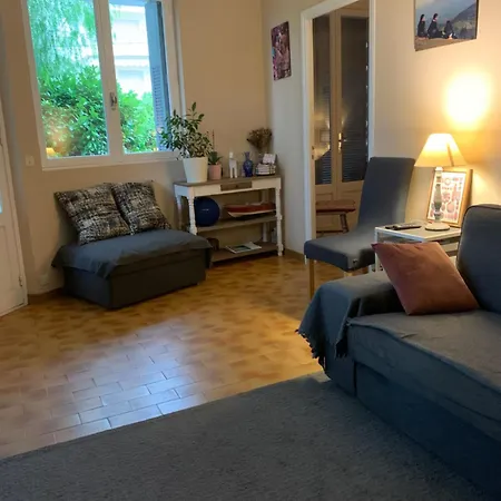 Cap D Antibes, Salis , 2 Bedrooms , Free Parking * Antibes