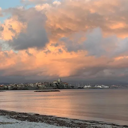 公寓 Cap D Antibes, Salis , 2 Bedrooms , Free Parking *