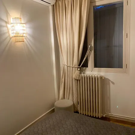 Cap D Antibes, Salis , 2 Bedrooms , Free Parking 公寓