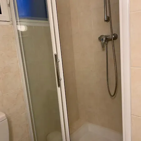 Cap D Antibes, Salis , 2 Bedrooms , Free Parking 昂蒂布