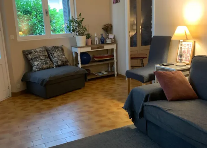 Cap D Antibes, Salis , 2 Bedrooms , Free Parking * Antibes